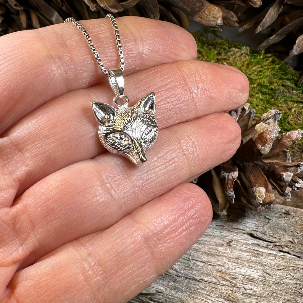 Fiona Fox Necklace in Sterling Silver