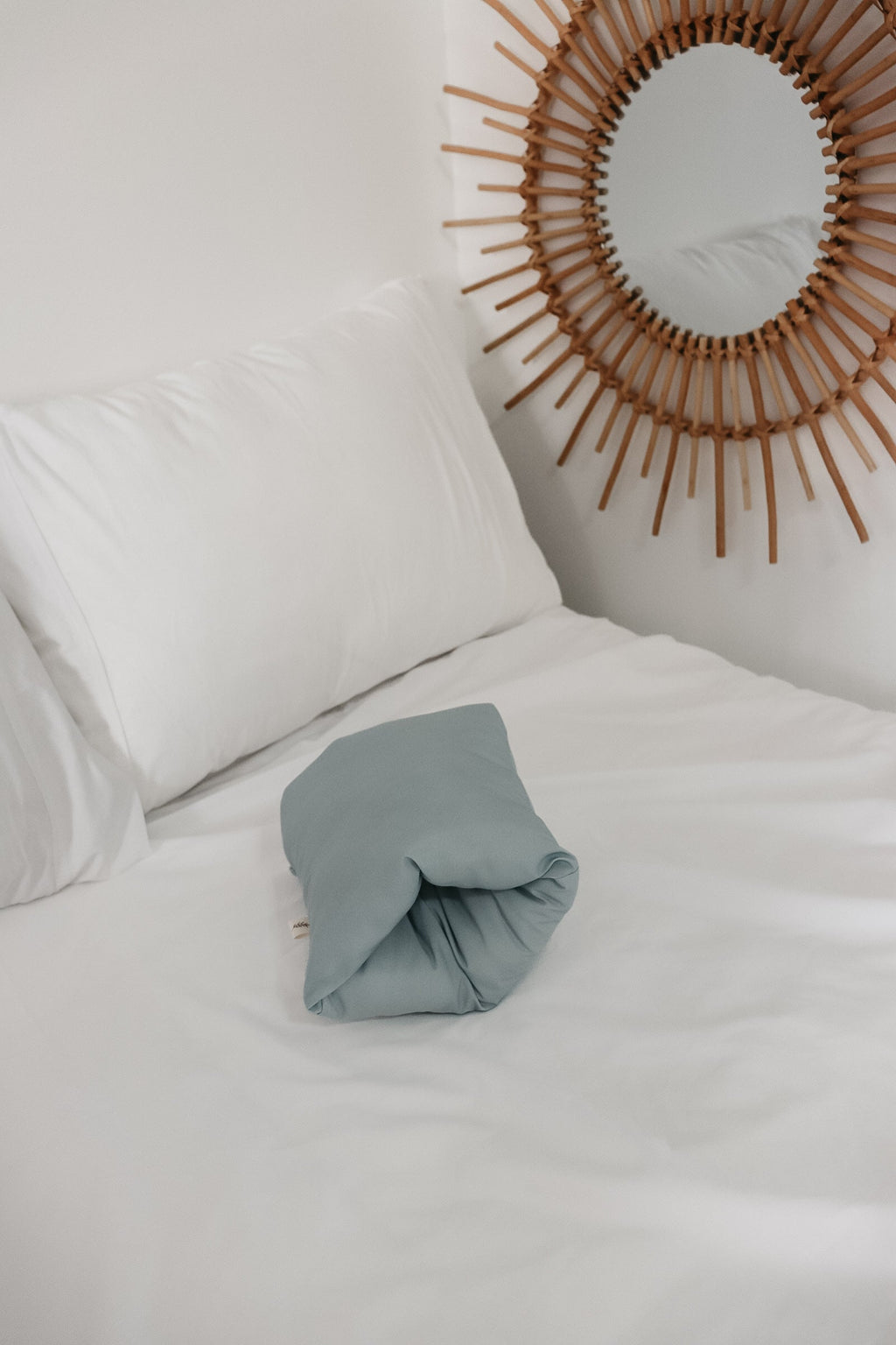 Lagoon Wipeable Cradle Arm Pillow