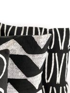 Sadza Circles Pillow Cover - Ebony Black