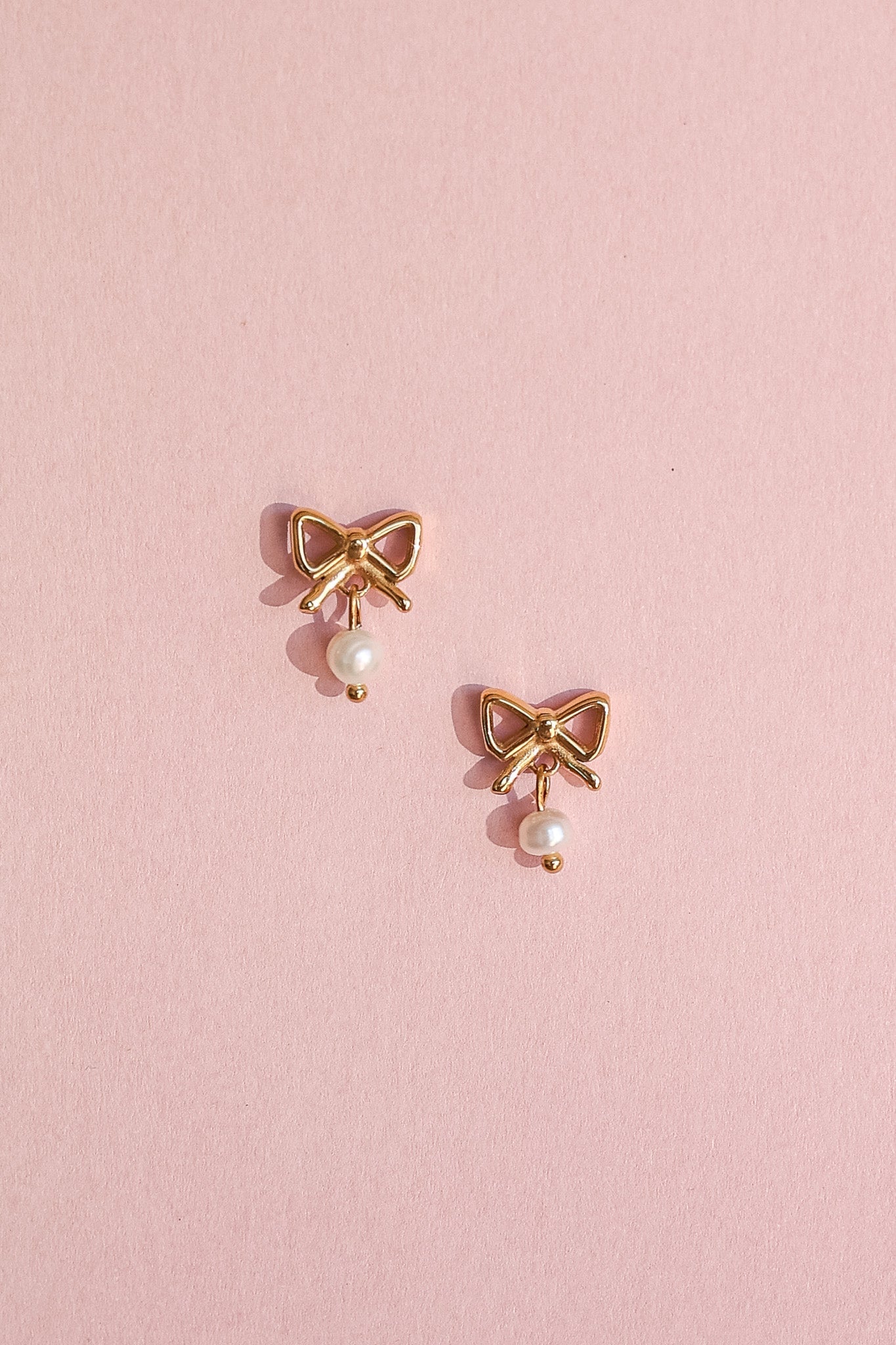 Jane Bow Earring