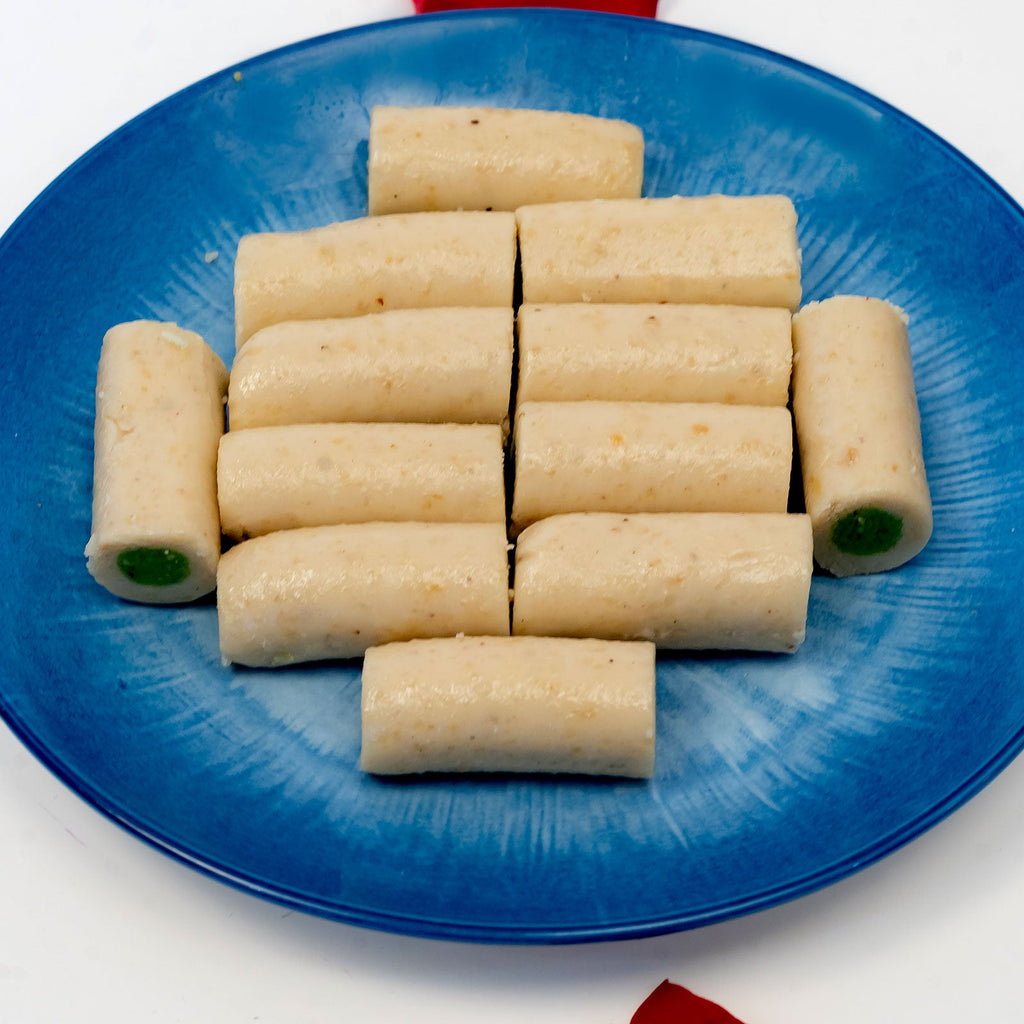 Kaju Pista Roll