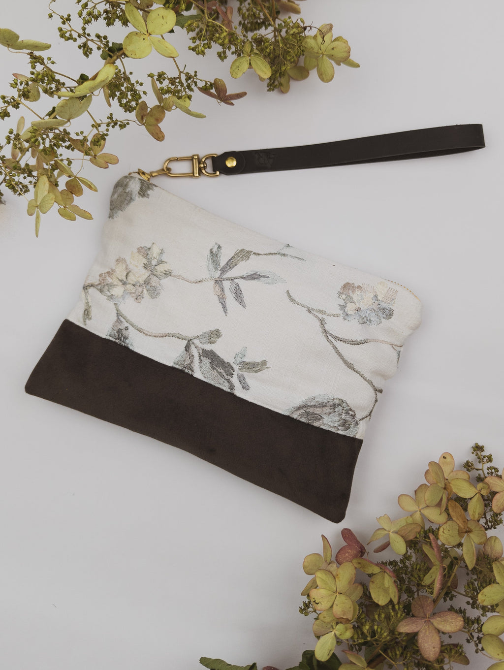 Winona Embroidered Linen Wristlet