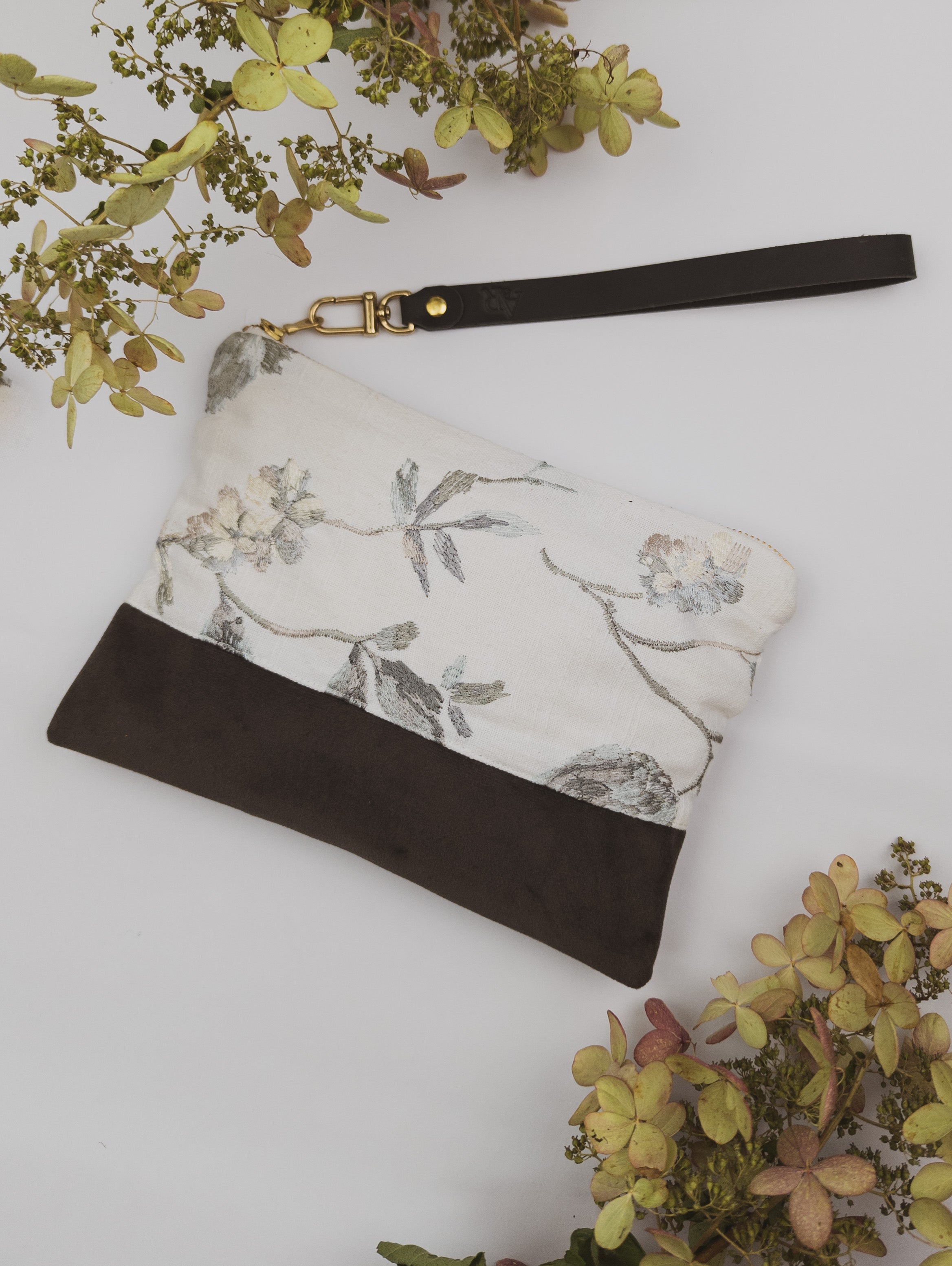Winona Embroidered Linen Wristlet