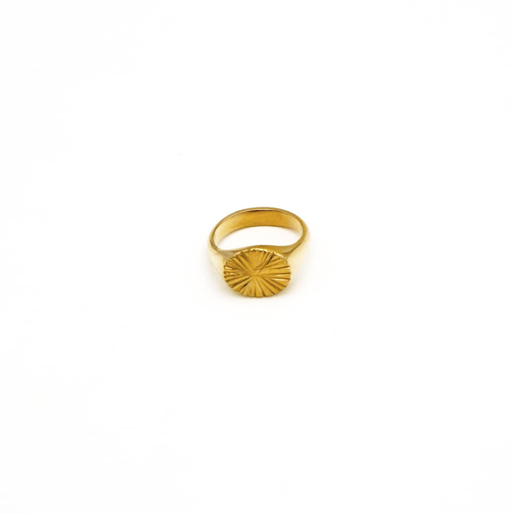 Nila Sun Signet Ring for Men and Women