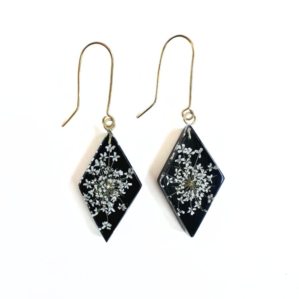 Resin Rhombus Earrings with Queen Anne Flowers on Black