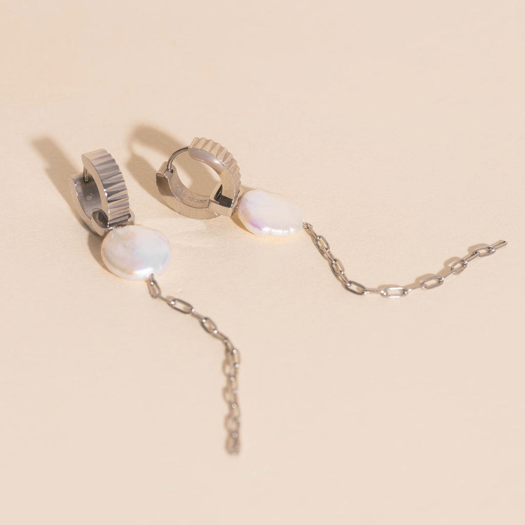 Pearl Whim Chunky Huggie Hoop Charms