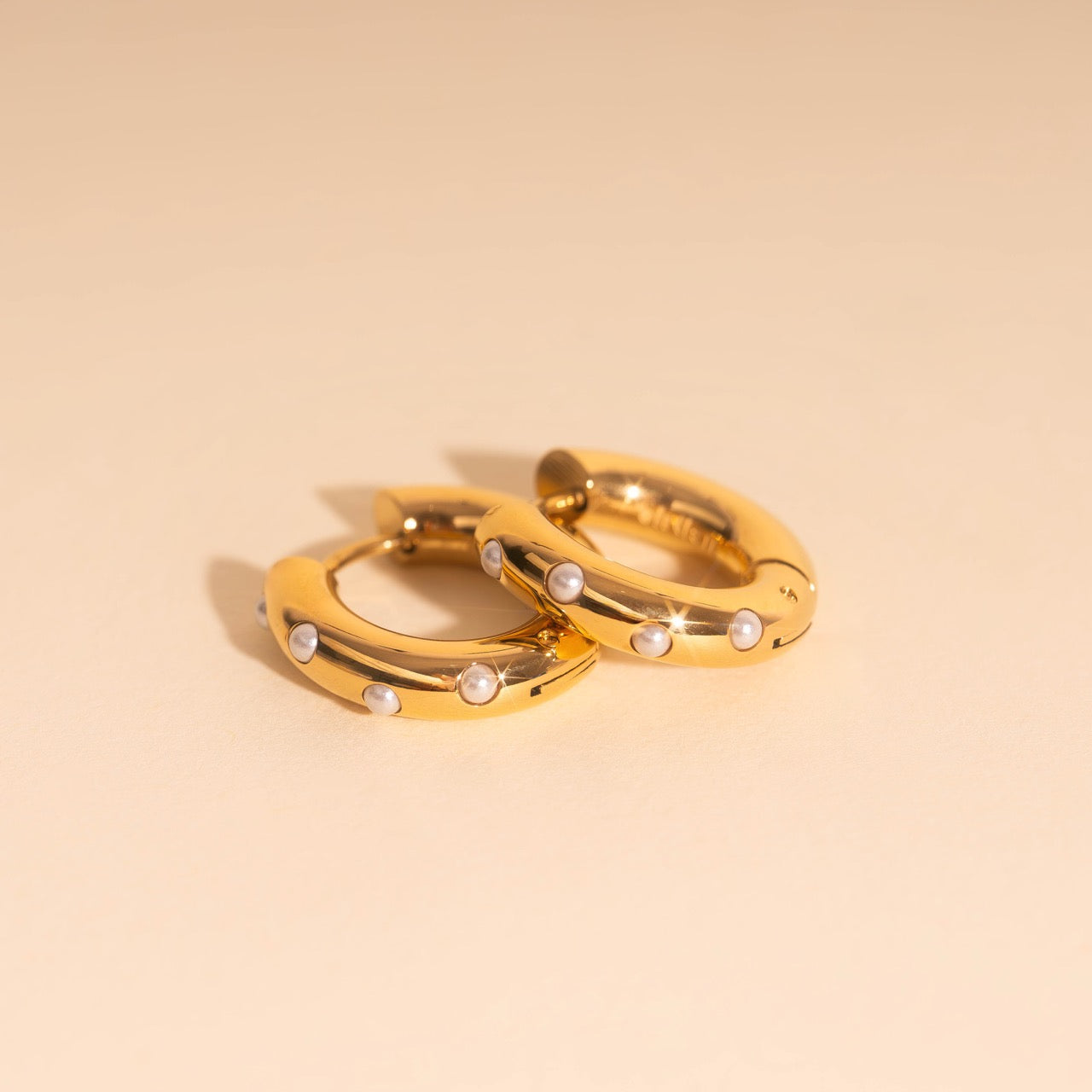 Pearl Chunky Rounded Huggie Hoop Earrings