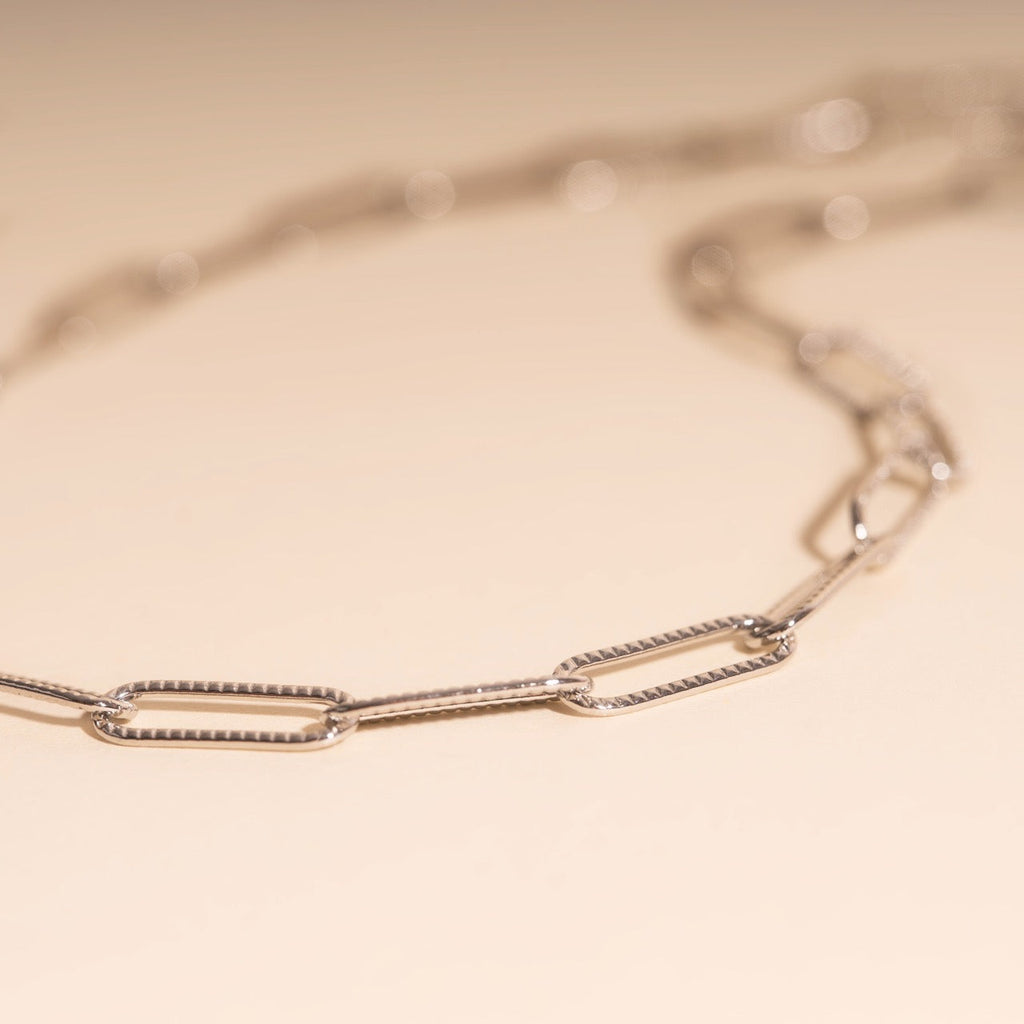 Textured Paperclip Necklace