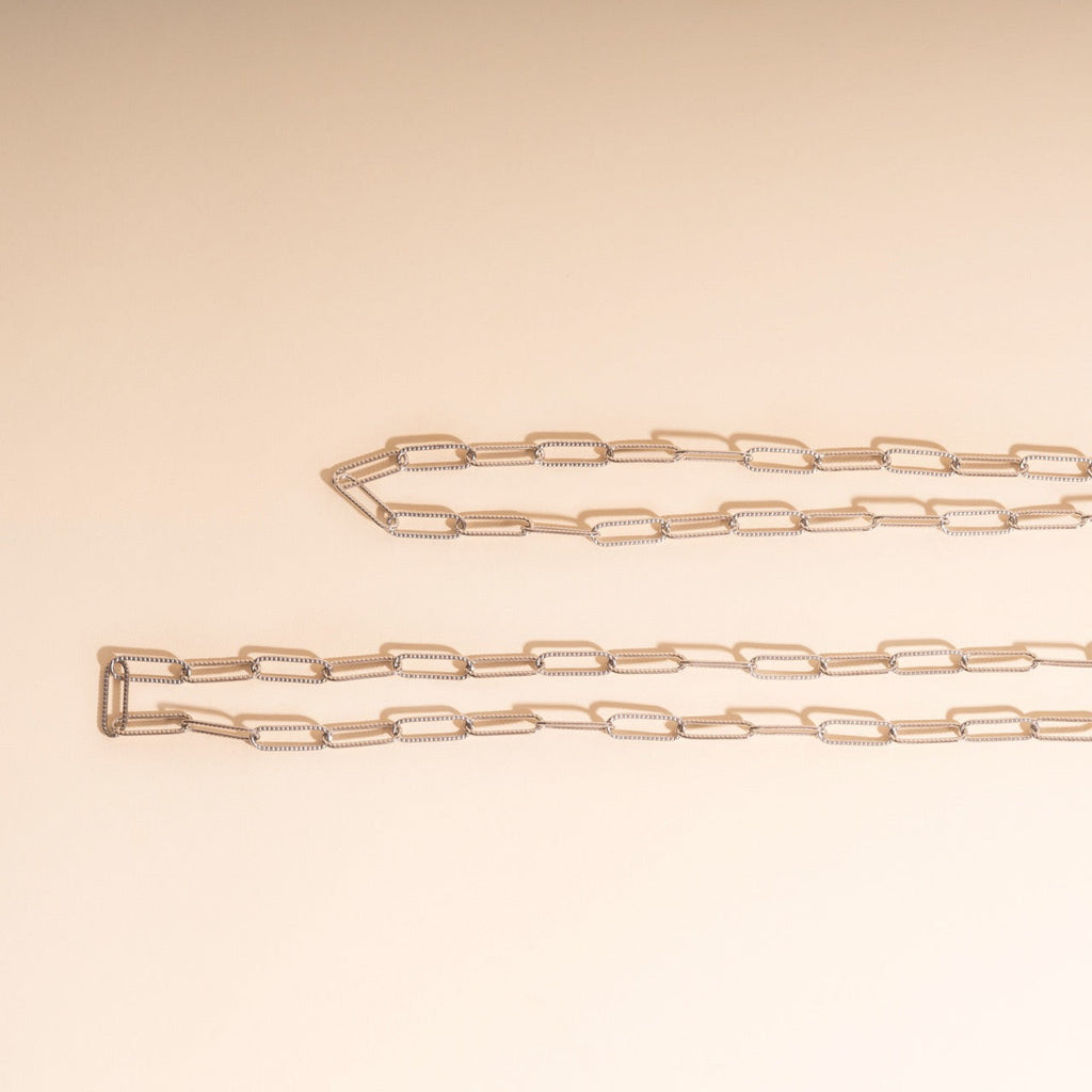 Textured Paperclip Necklace