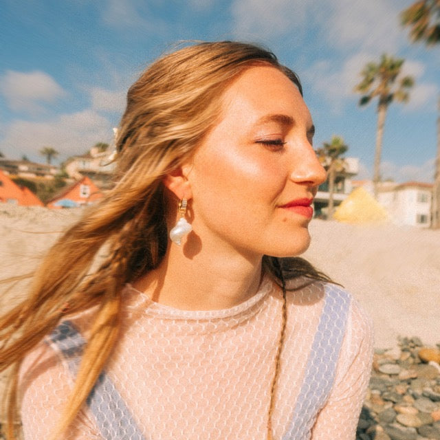 Pearl Shell Teardrop Super Chunky Huggie Hoop Earrings