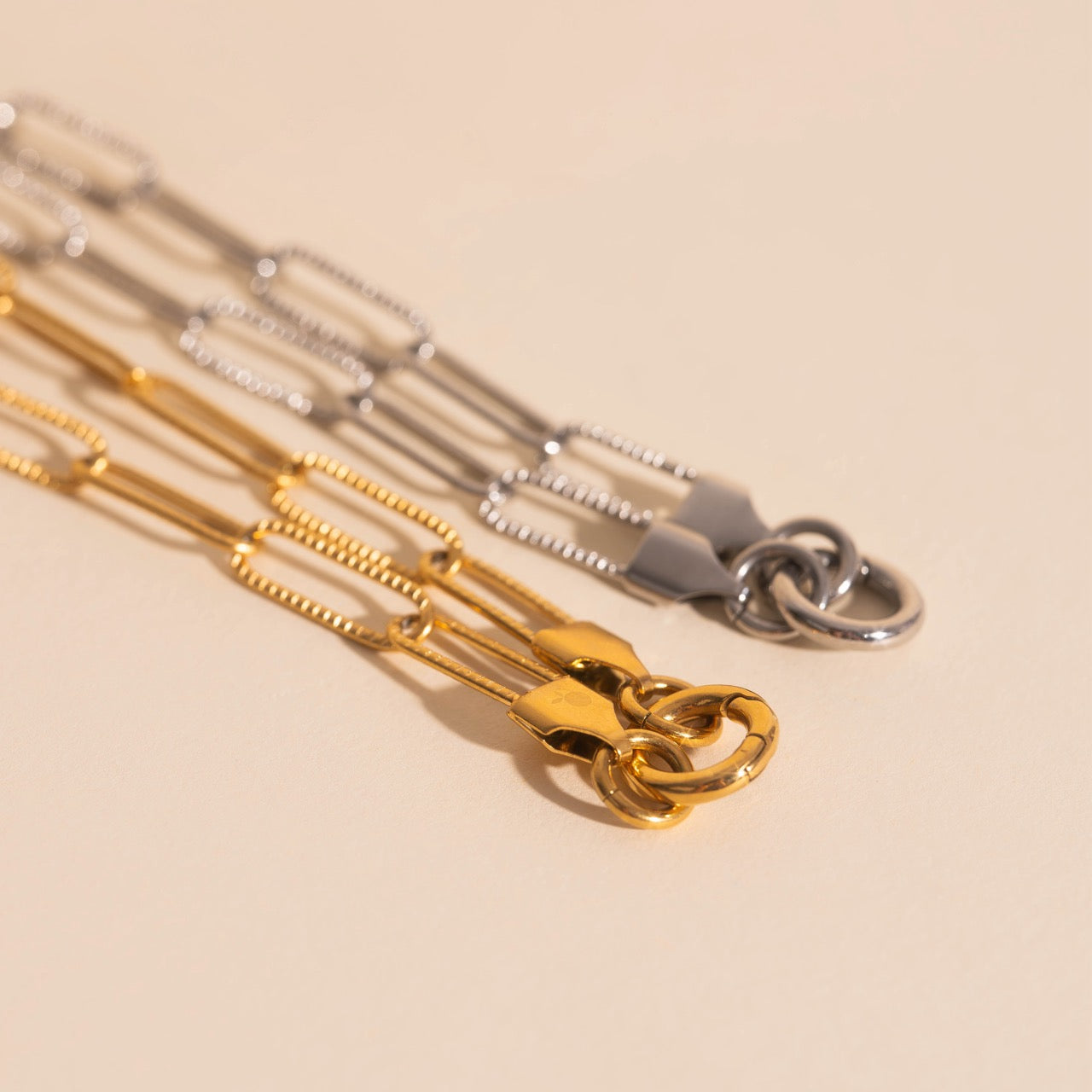 Textured Paperclip Necklace