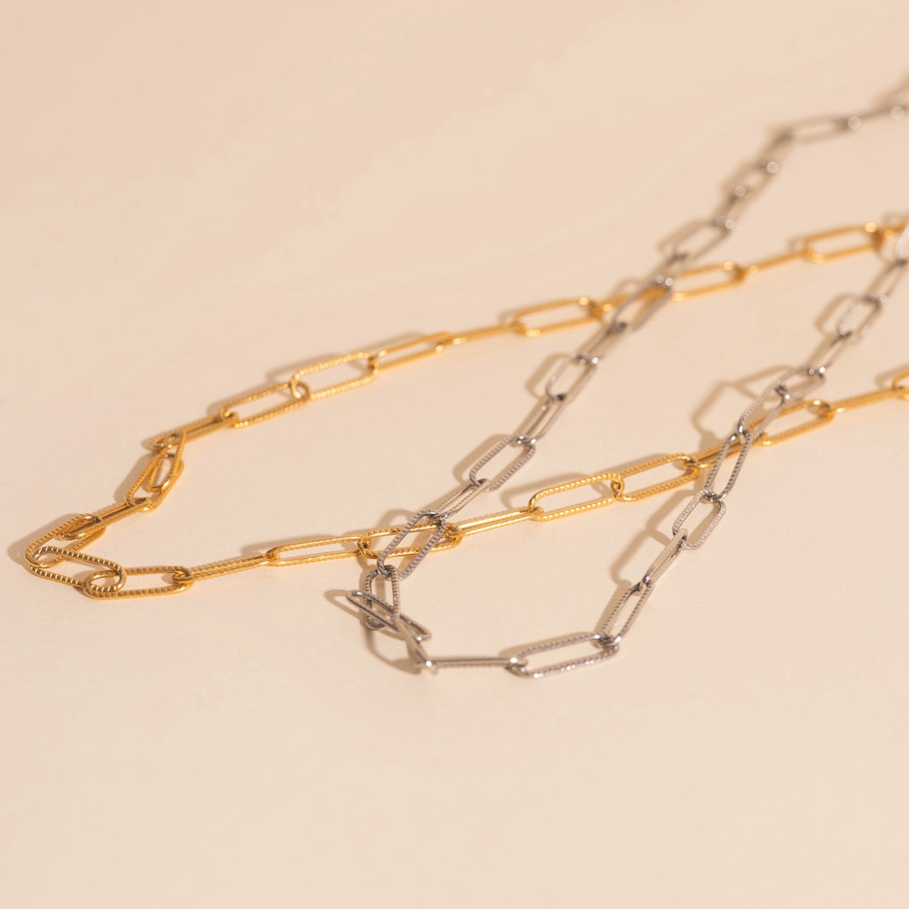 Textured Paperclip Necklace