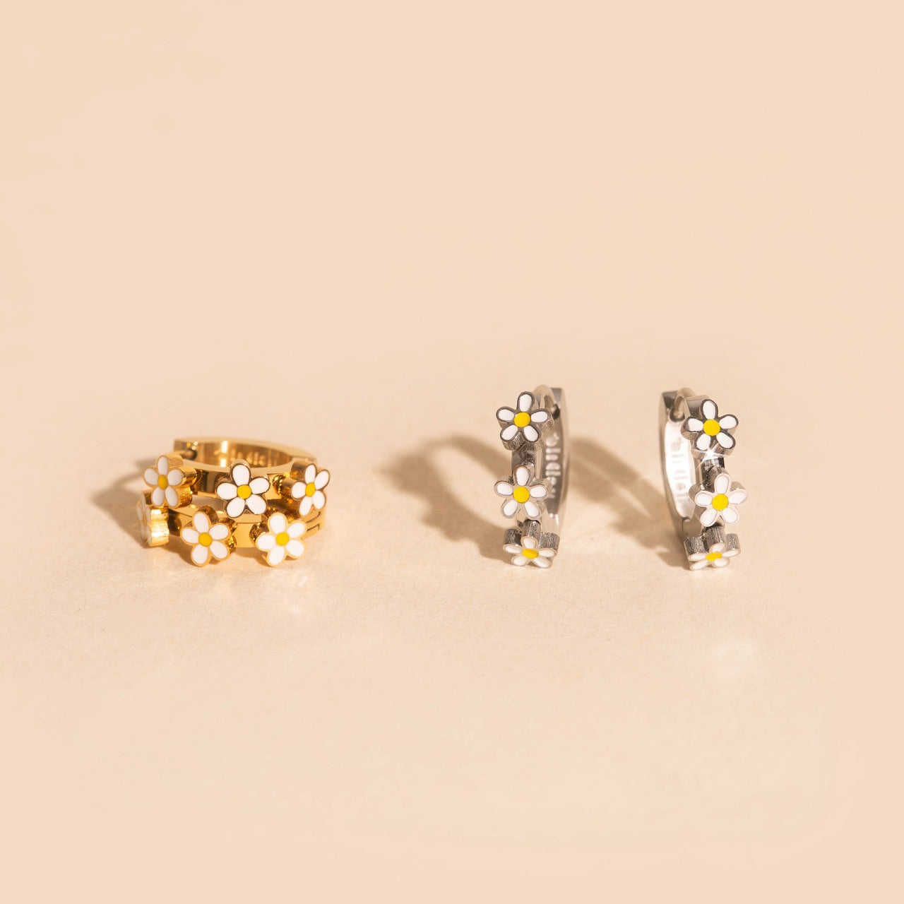 Daisy 3D Huggie Hoop Earrings