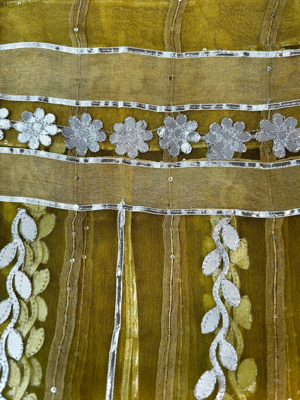 Dupatta with Silver Gota Work