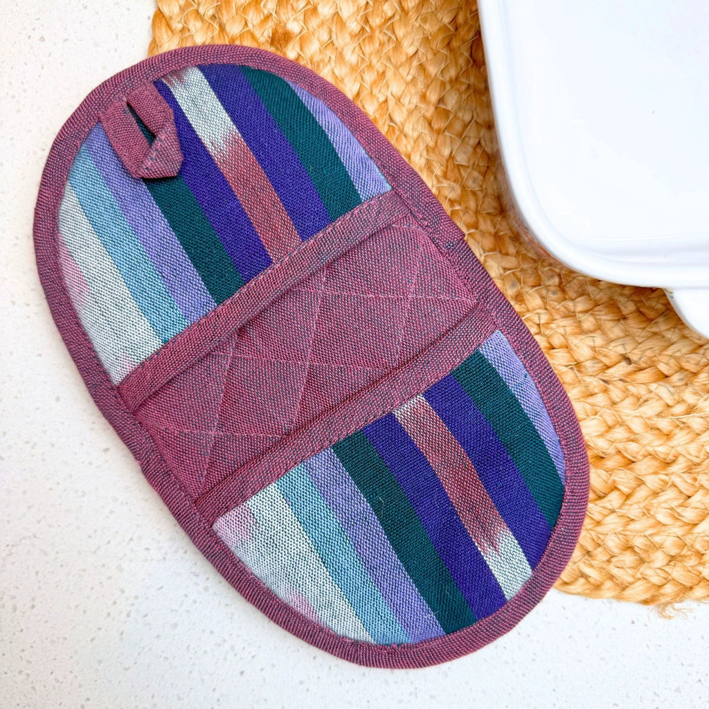 Double Ended Oval Pot Holder by Upavim Crafts