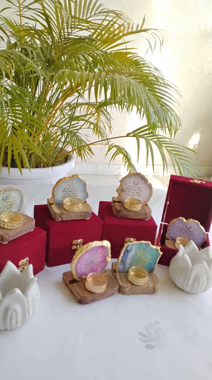Guruji Sada Sahai Mantra Agate with Tealight