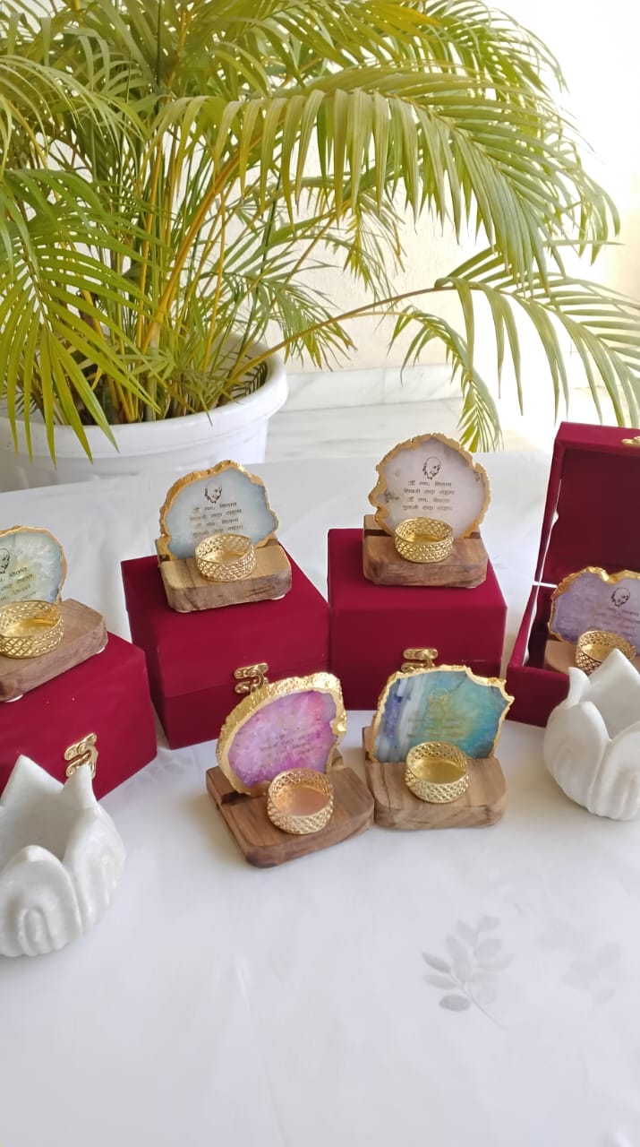 Guruji Sada Sahai Mantra Agate with Tealight