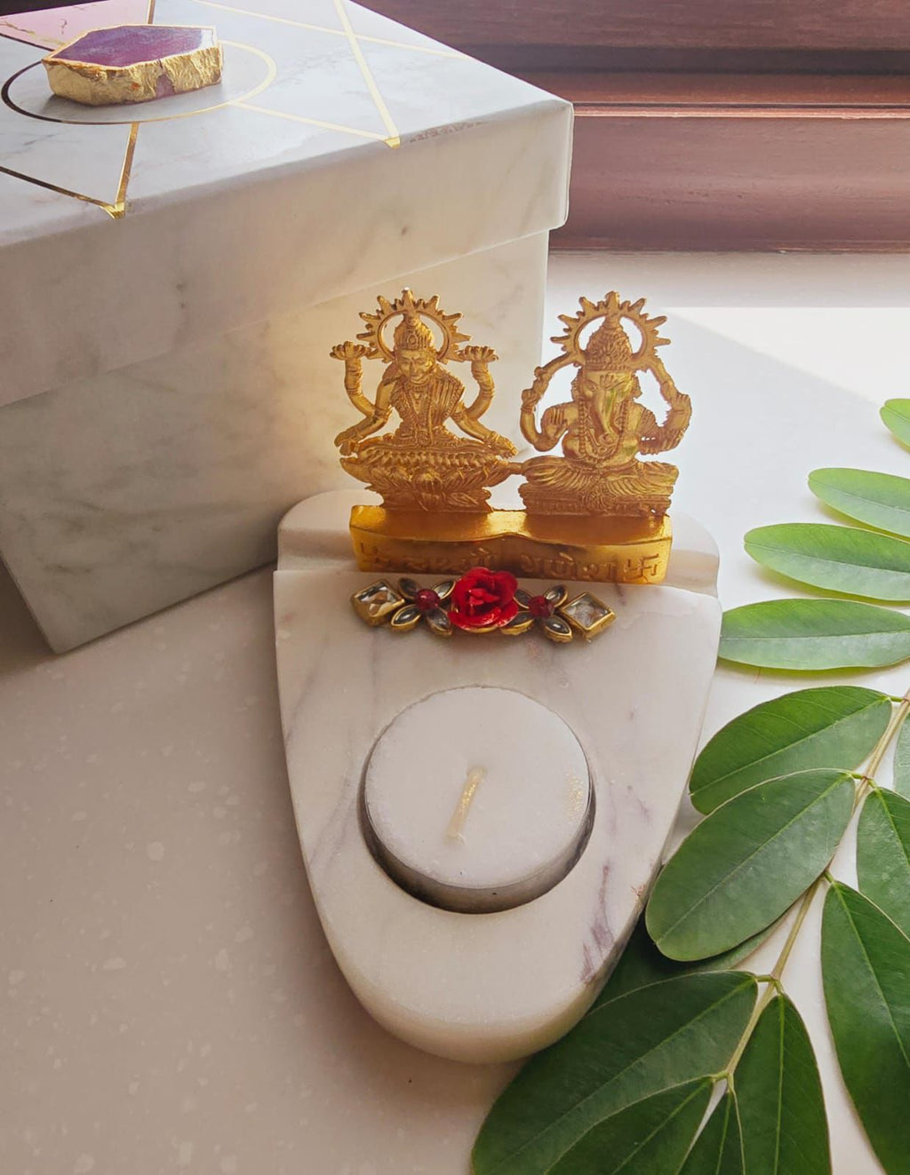 Marble T-Light Holder with Metal Laxmi Ganesh in Luxurious Gift Box