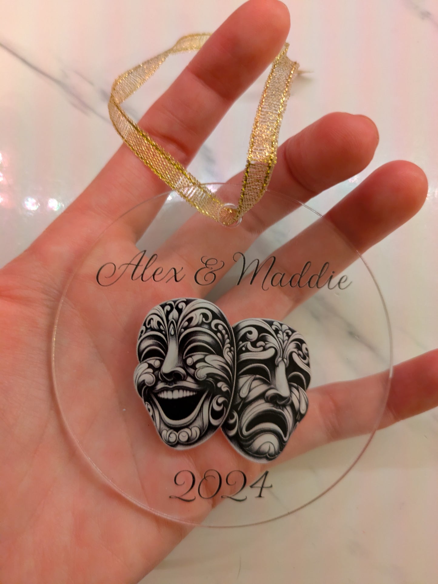 Ornement de masques de théâtre personnalisés avec des noms de couple