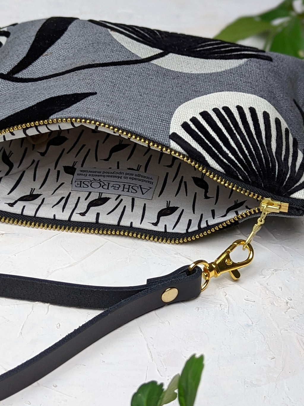 Dandelion Twilight Velvet Wristlet Purse