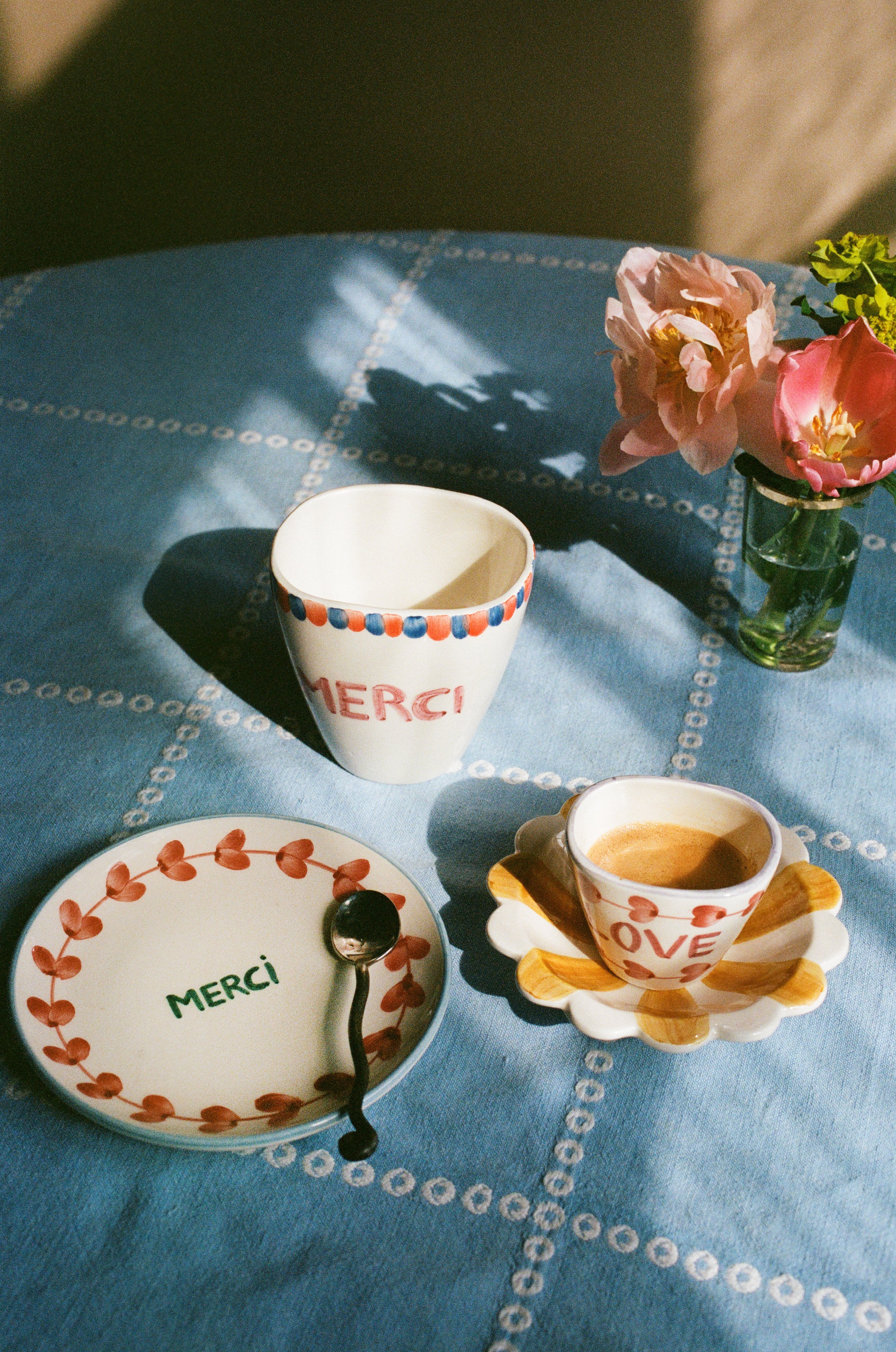 Ceramic Oval Cup with Hand Painted Merci - 10.1 oz