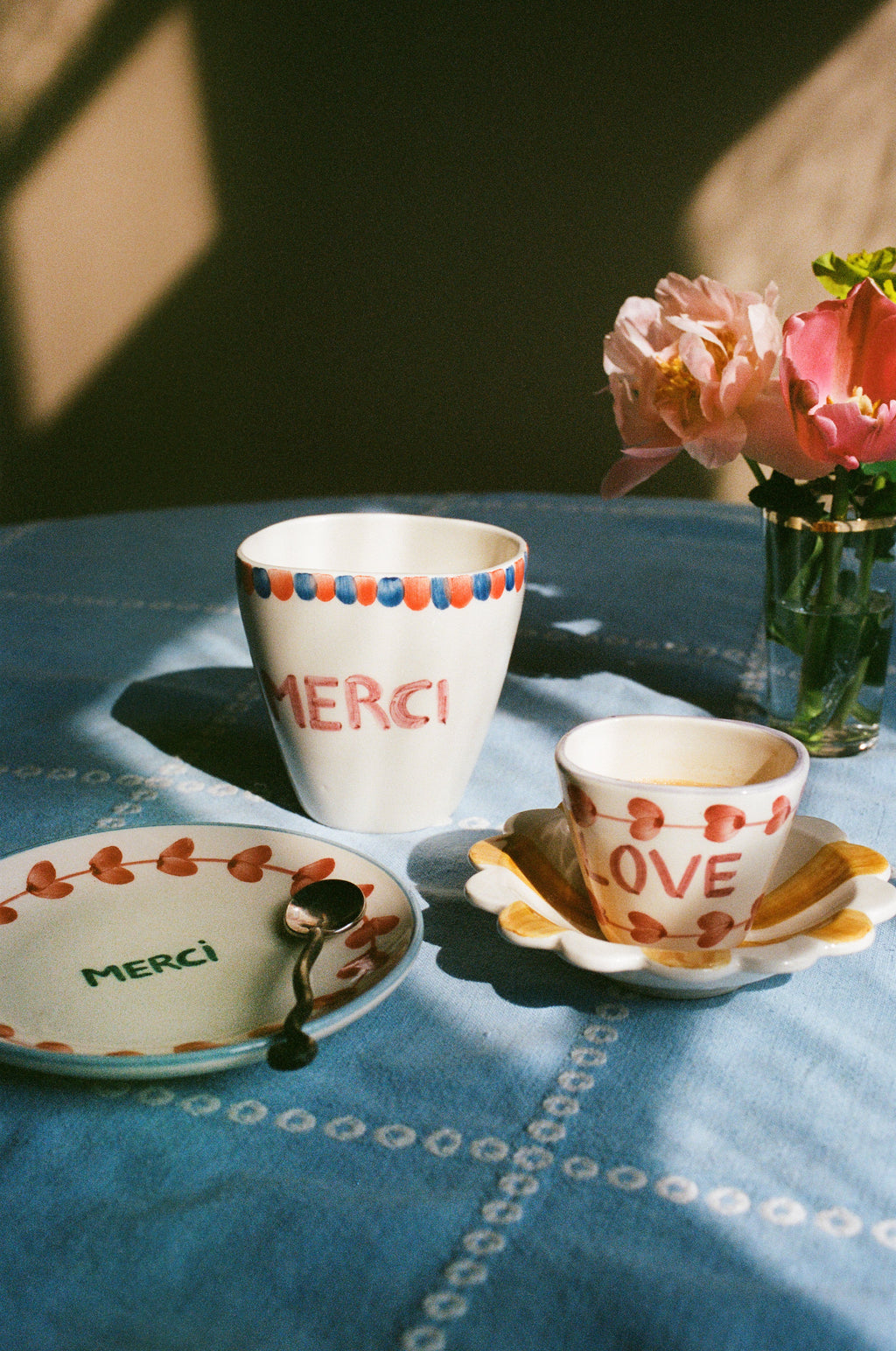 Ceramic Oval Cup with Hand Painted Merci - 10.1 oz