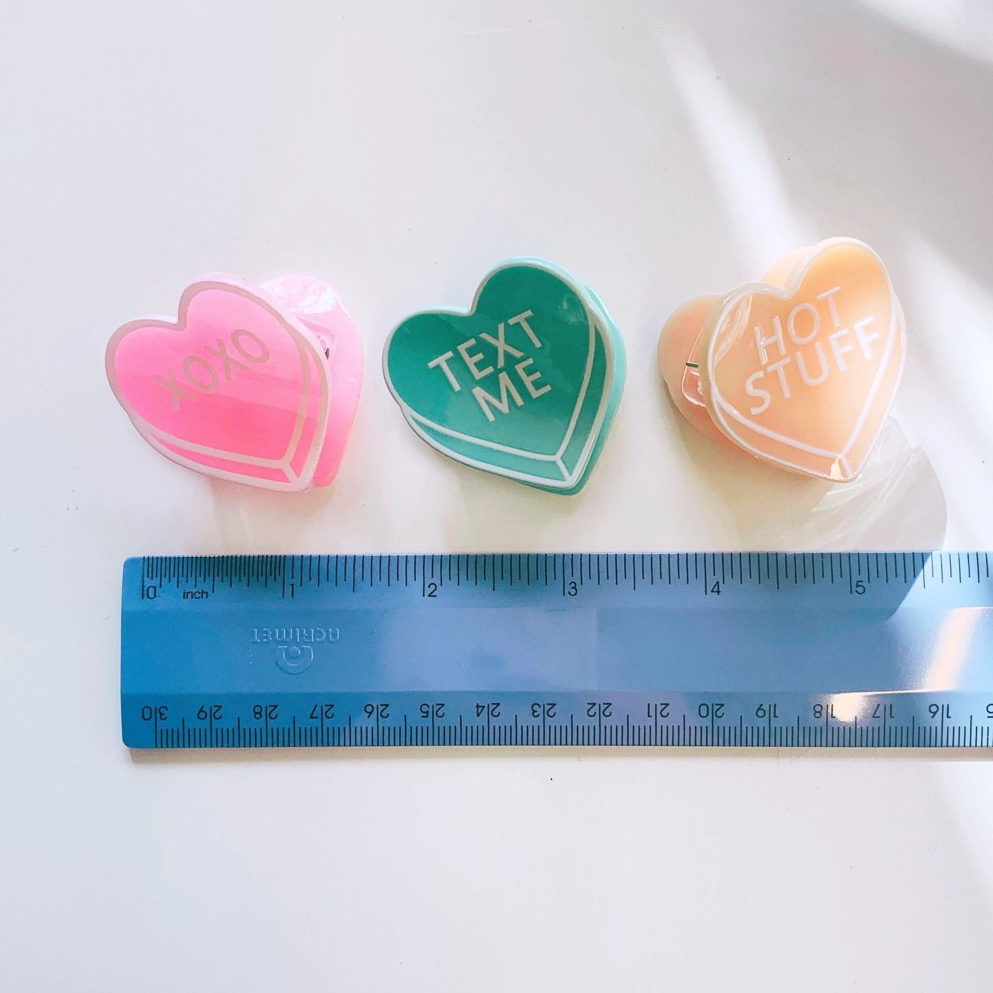 Romantic Set of 3 Mini Heart Claws in Heart Shaped Gift Box by The Bullish Store