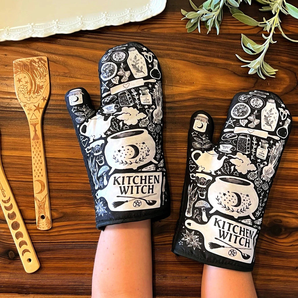 Set of 2 Kitchen Witch Oven Mitt | Pot Holders Hanging Oven Gloves Set by The Bullish Store