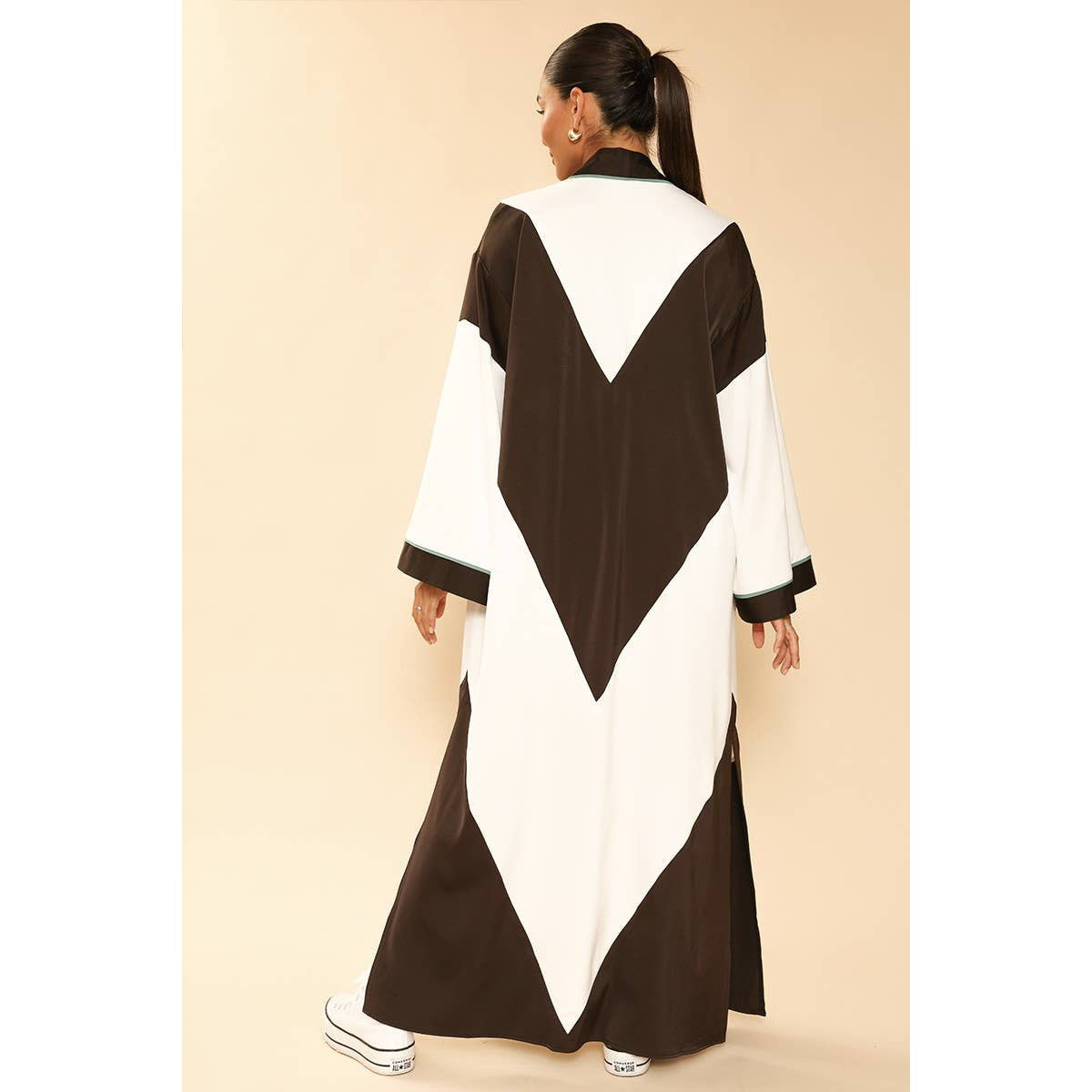 Chevron Kimono in Black and White Big Long Textured Satin Duster [Size SM-M Remaining]