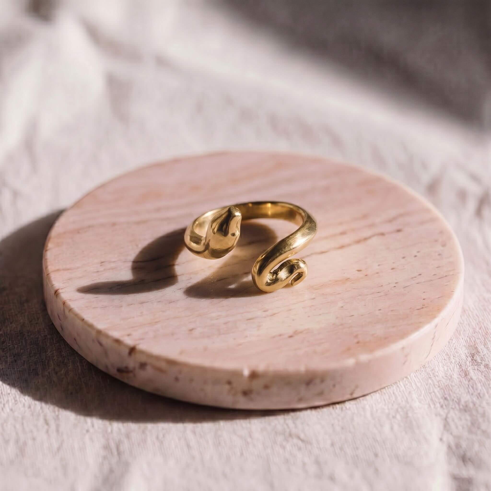 Nyoka Snake Ring
