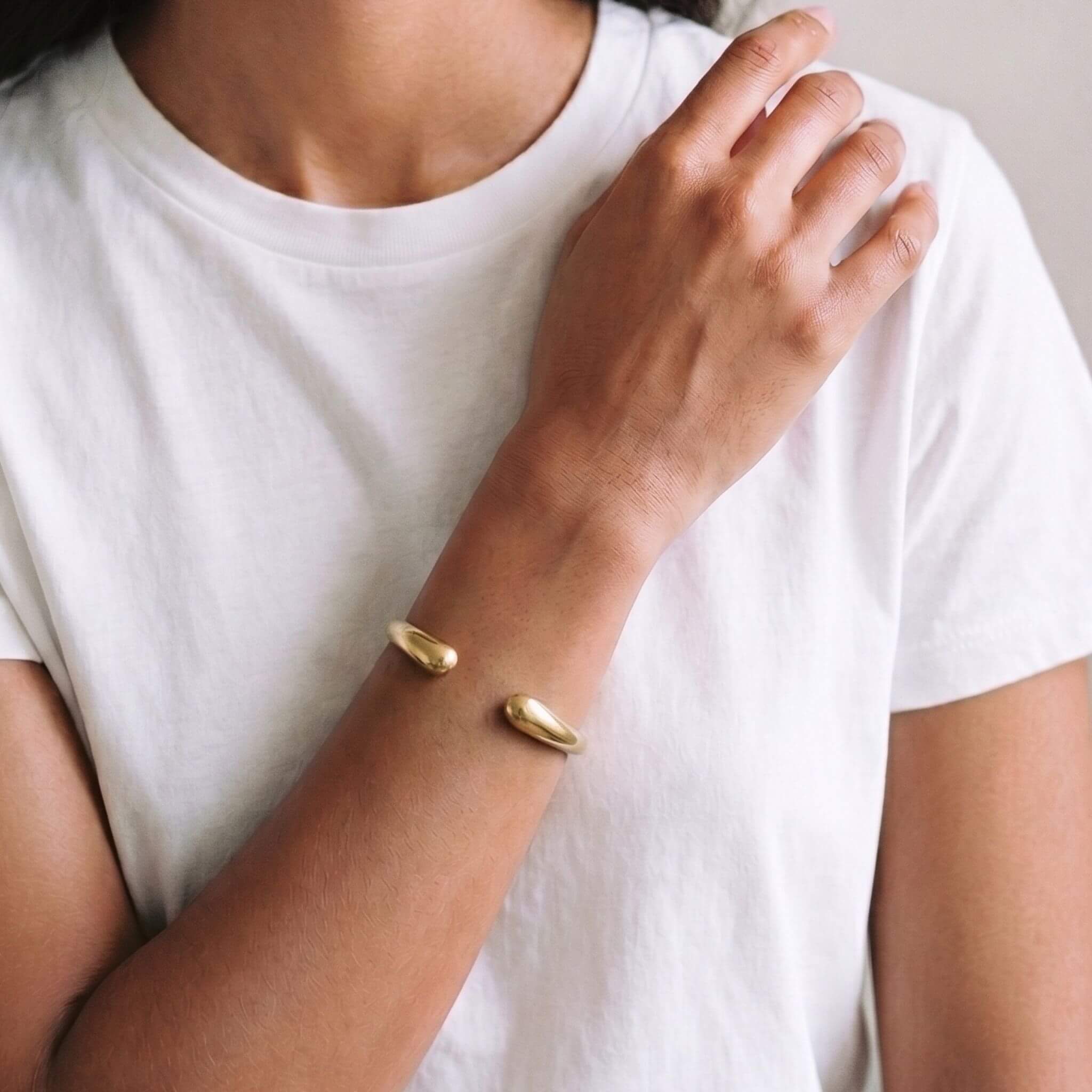 Asali Teardrop Cuff Bracelet for Men and Women