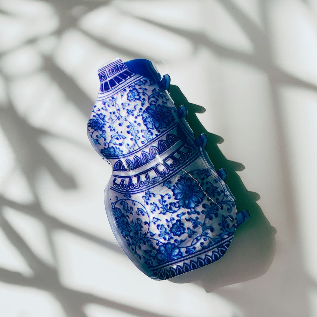 Velvet Claws Antique Vase Hair Clip