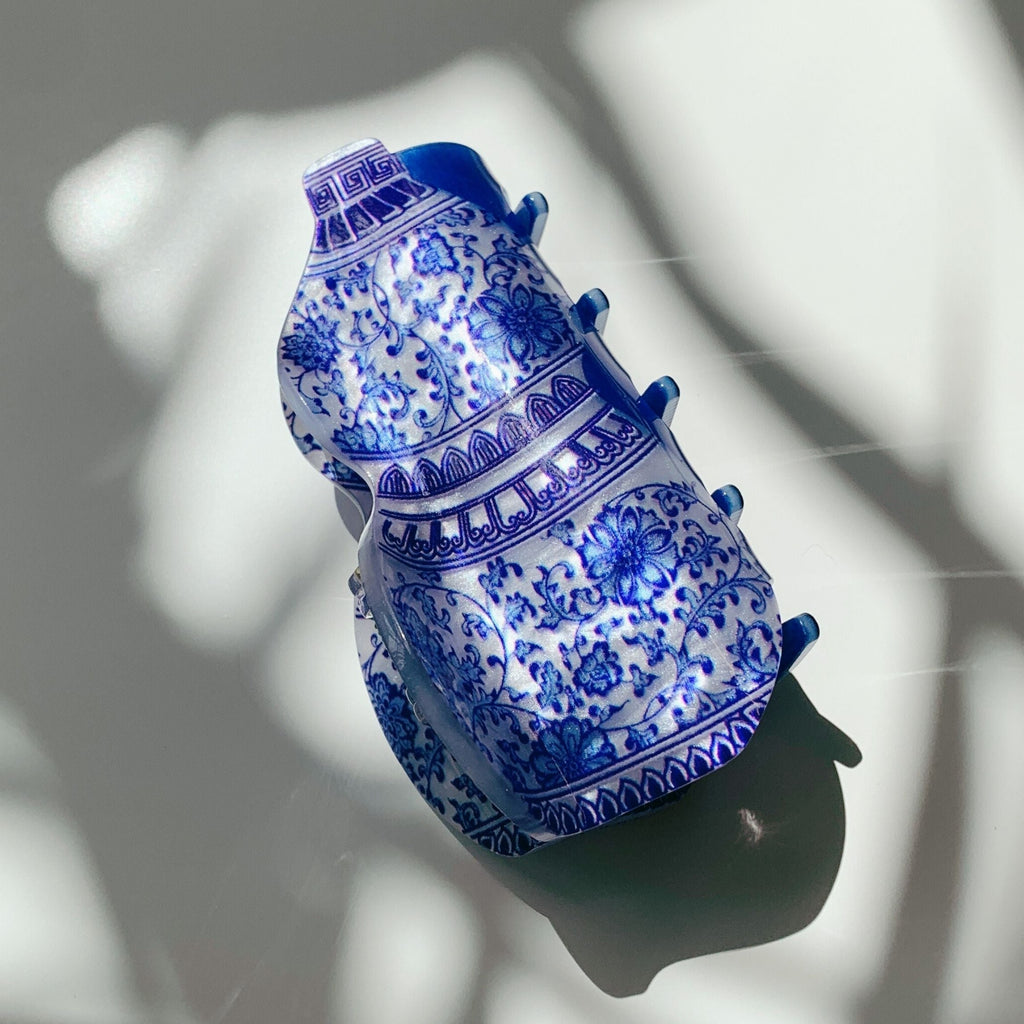 Velvet Claws Antique Vase Hair Clip