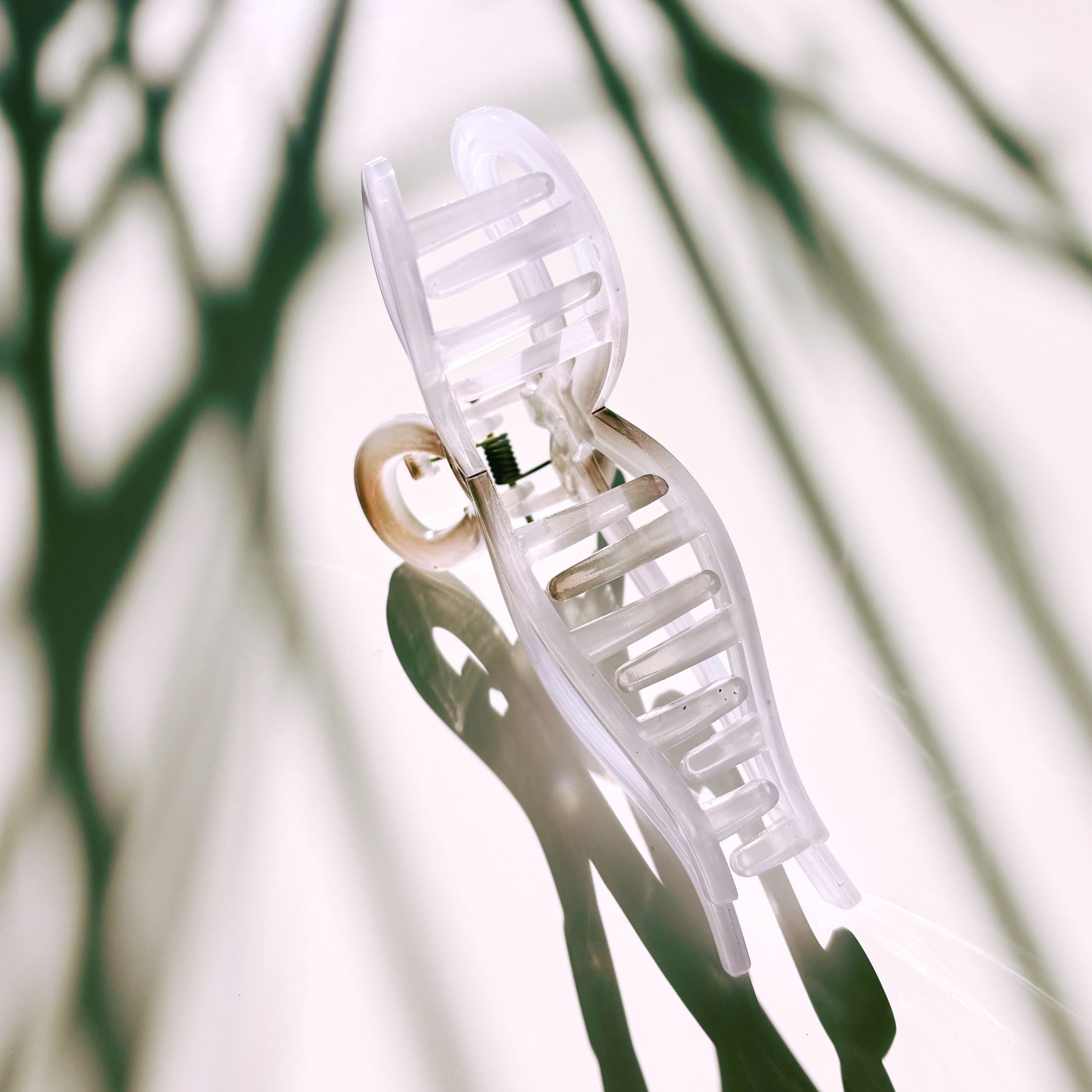 Velvet Claws Mini Coquette Bow in Violet Ombre Hair Clip