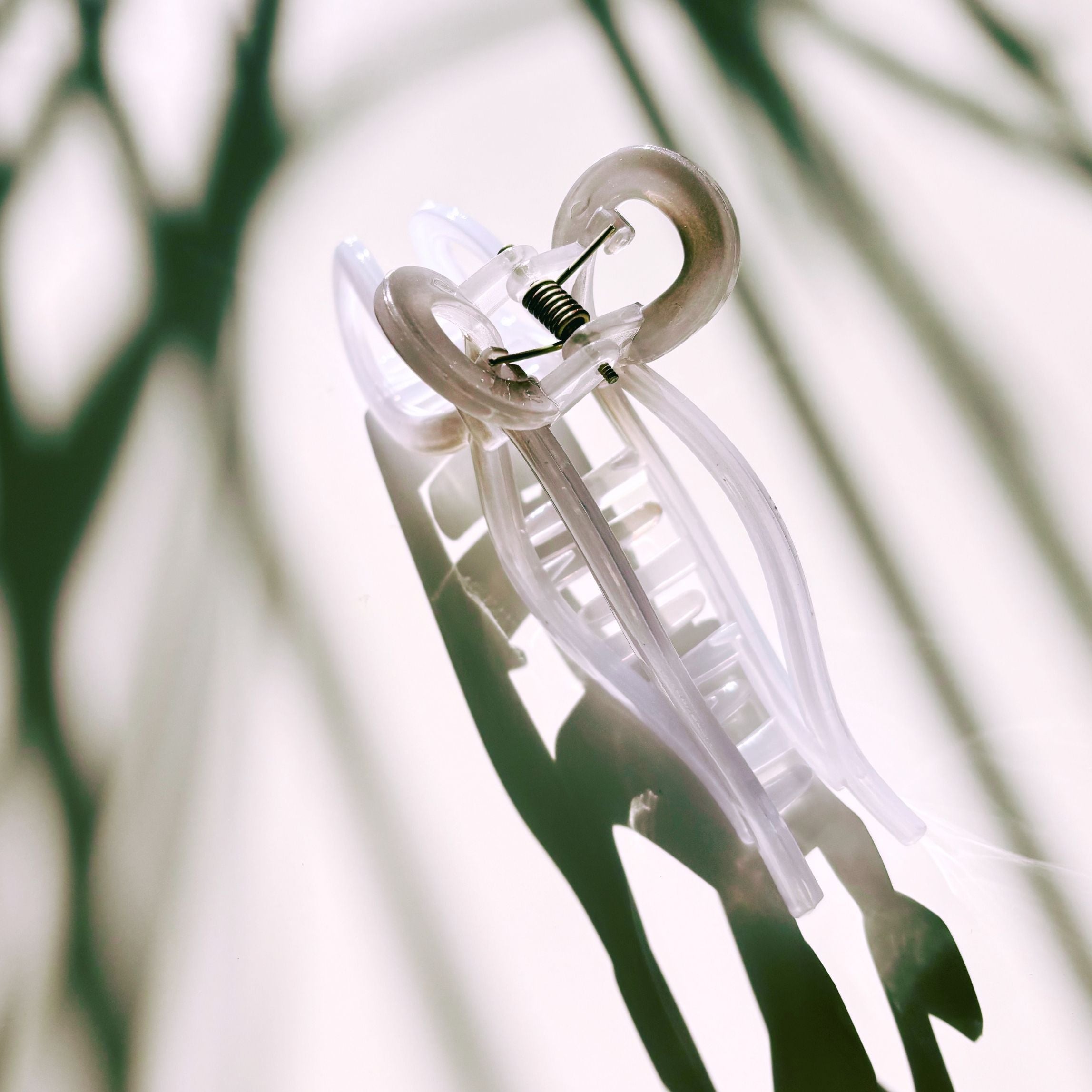 Velvet Claws Mini Coquette Bow in Violet Ombre Hair Clip