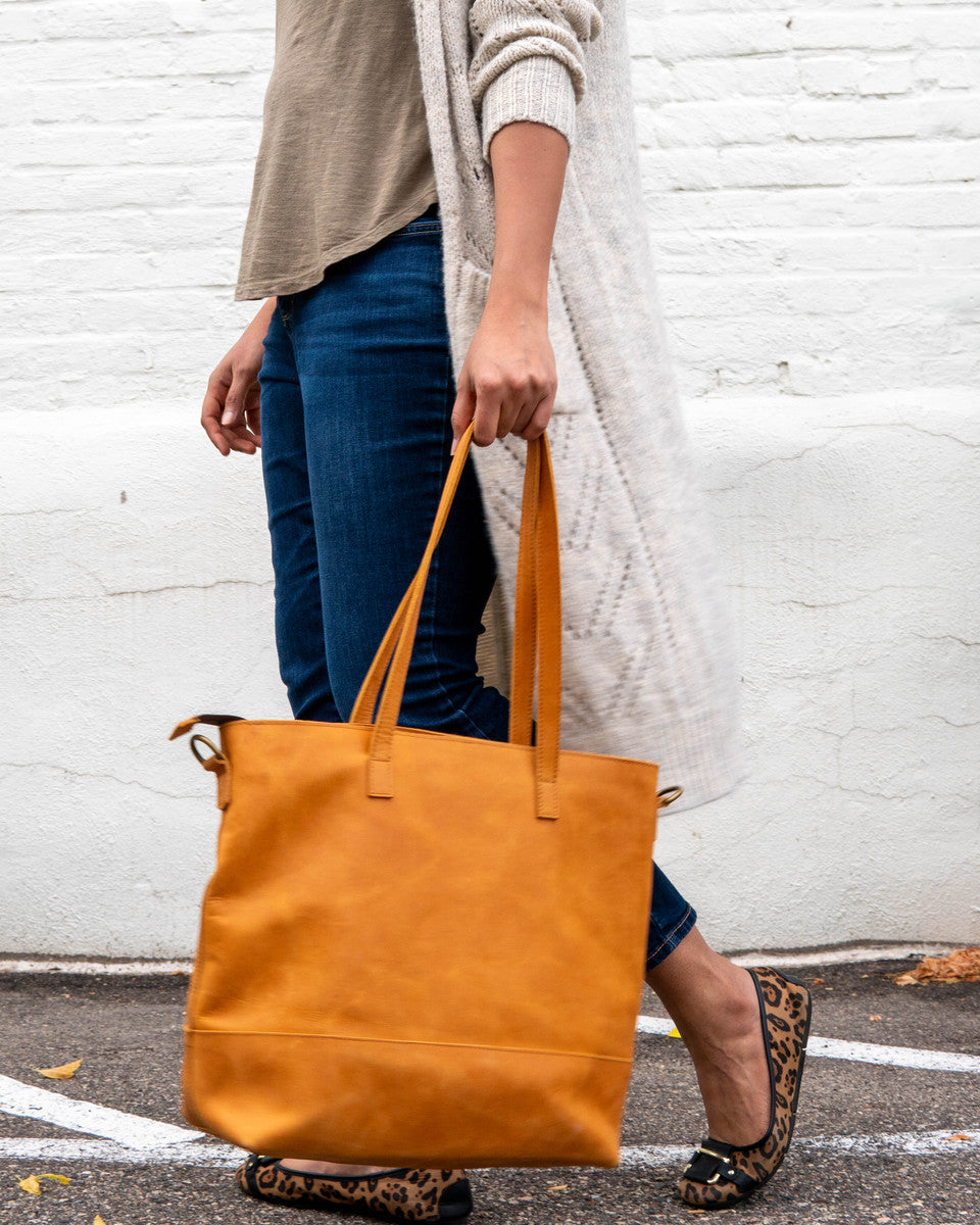 Venture Leather Tote