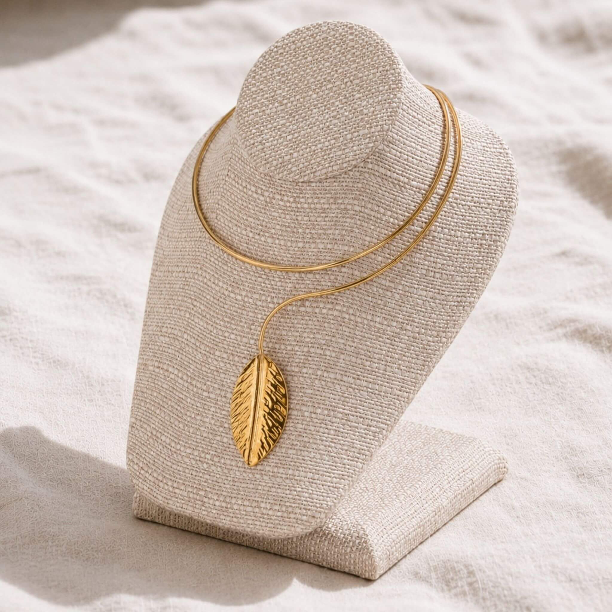 Zizi Wrap Choker Necklace with a Leaf Pendant
