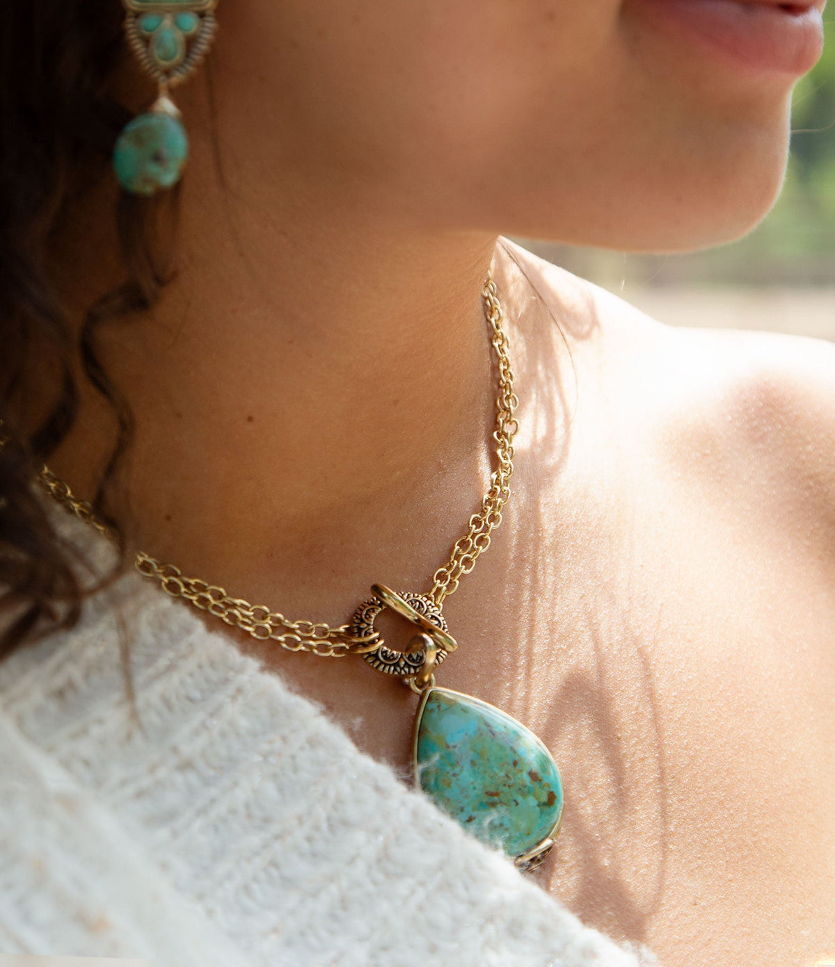 Abby Blue Turquoise and Golden Bronze Pendant Necklace Necklaces La Vie Bien Abby Blue Turquoise and Golden Bronze Pendant Necklace
