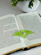 Acrylic Page Holder – Crescent Shape Glitter Thumb Book Holder for Comfortable Reading Page Holder La Vie Bien Acrylic Page Holder – Crescent Shape Glitter Thumb Book Holder for Comfortable Reading