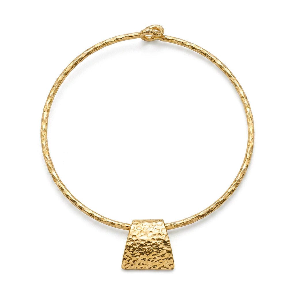 Addis Hammered Choker Necklace with a Rectangular Pendant Choker La Vie Bien Addis Hammered Choker Necklace with a Rectangular Pendant