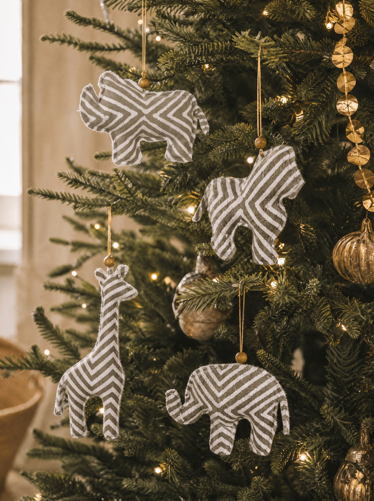 African Animals Ornaments - Set of 4 La Vie Bien African Animals Ornaments - Set of 4