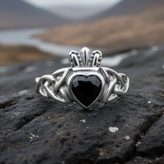 Agivey Irish Claddagh Ring in Sterling Silver Ring La Vie Bien Agivey Irish Claddagh Ring in Sterling Silver