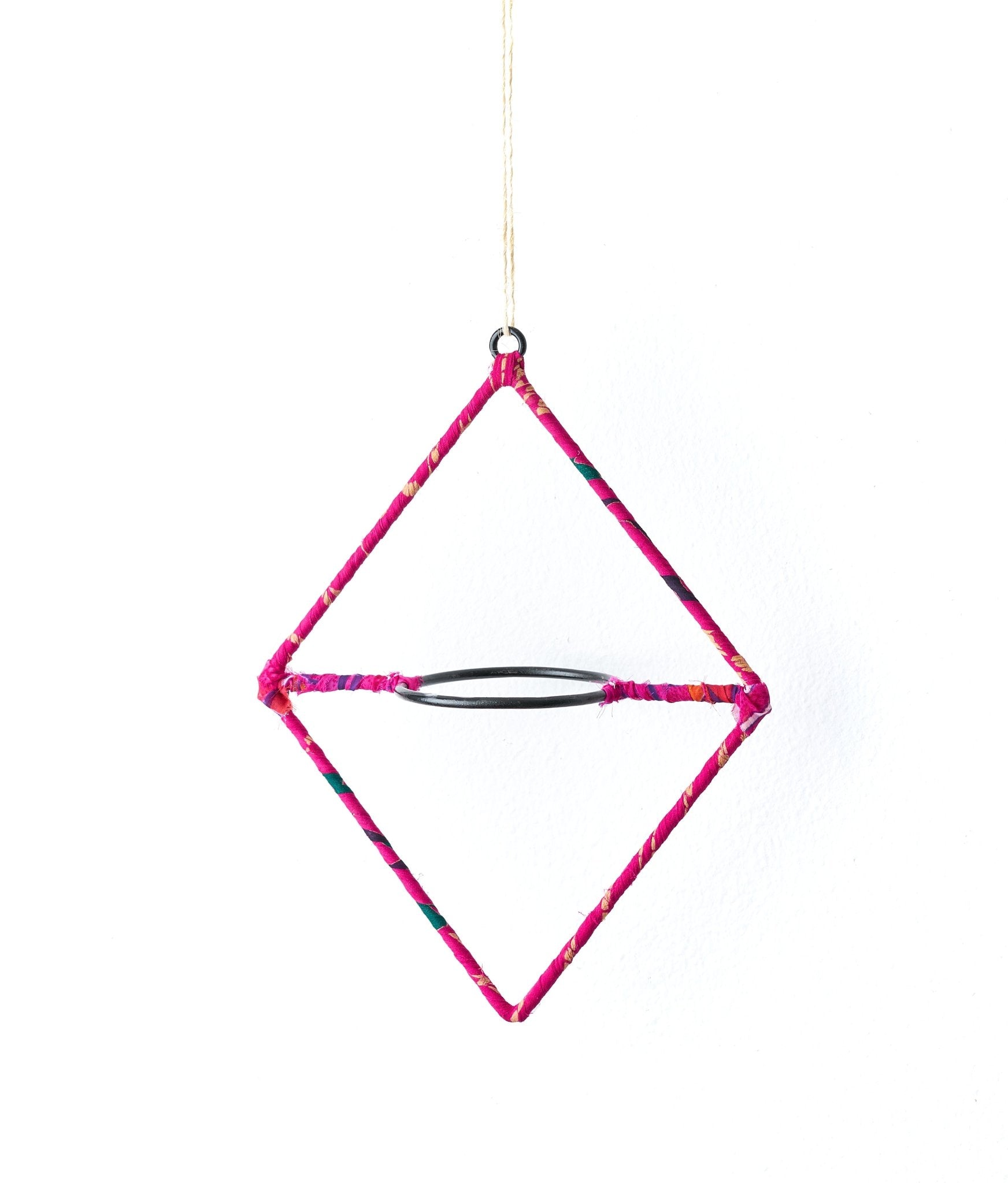 Air Element Diamond Hanging Planter with Terracotta Pot