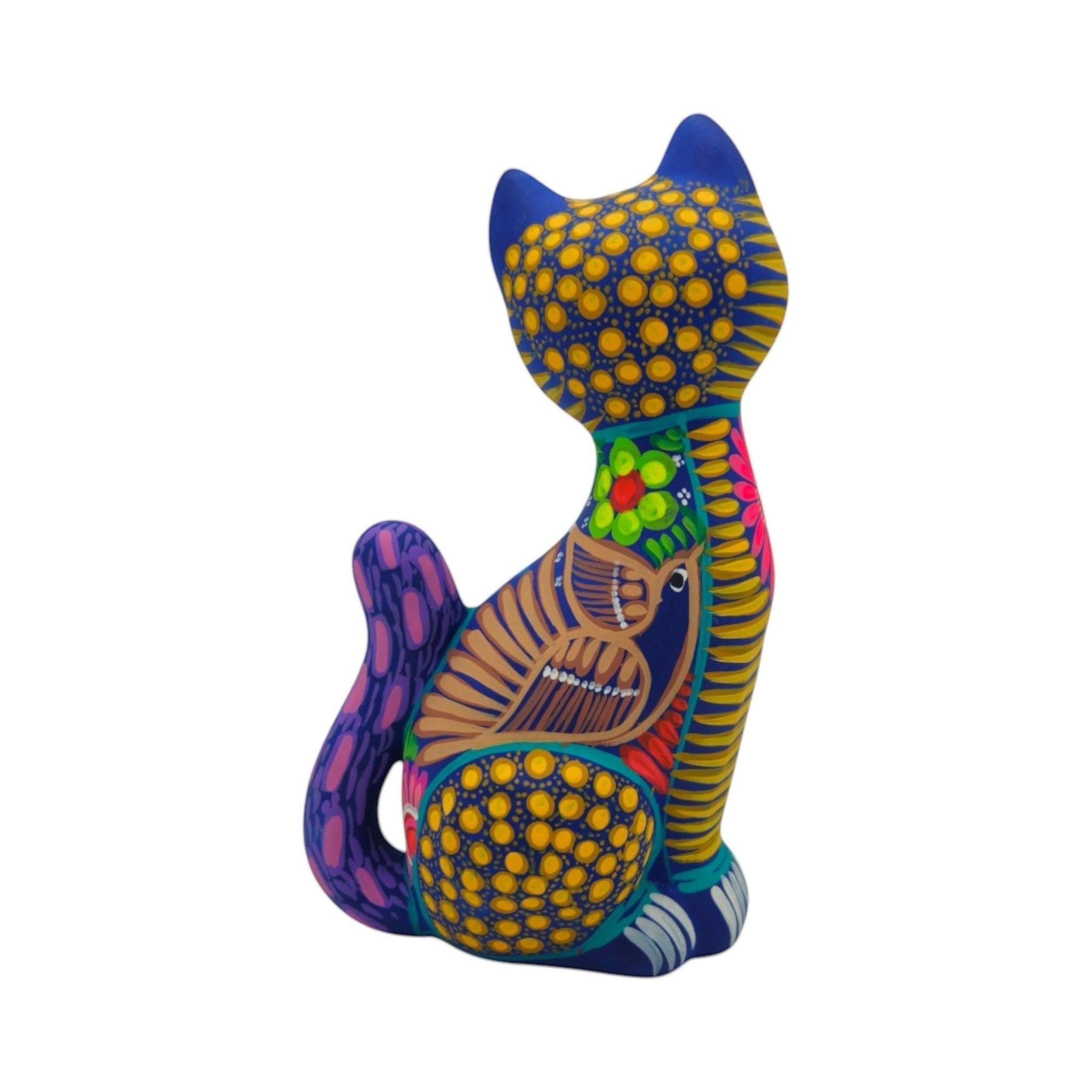 Alebrije Sitting Cat Statue | Hand-Painted Artwork Talavera Statue La Vie Bien Alebrije Sitting Cat Statue | Hand-Painted Artwork