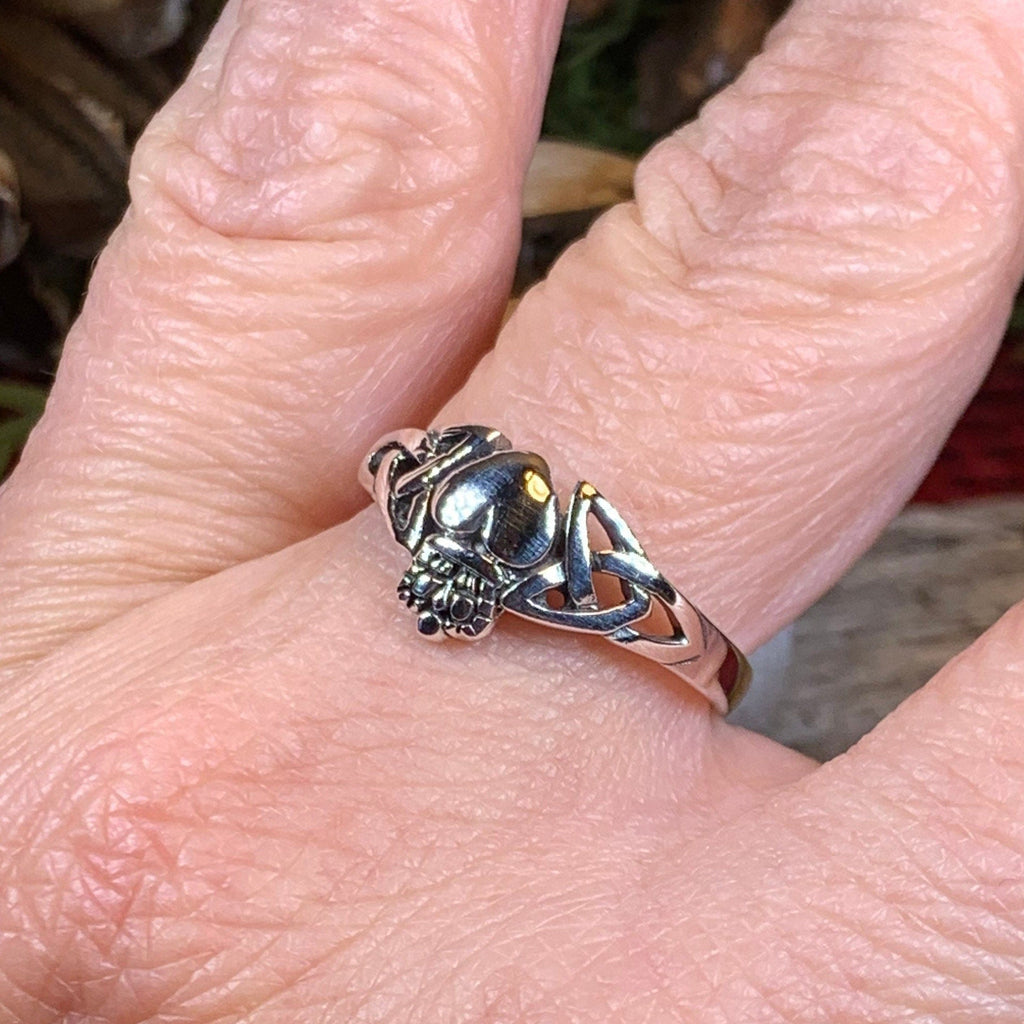 Amrynn Irish Claddagh Ring in Sterling Silver Ring La Vie Bien Amrynn Irish Claddagh Ring in Sterling Silver