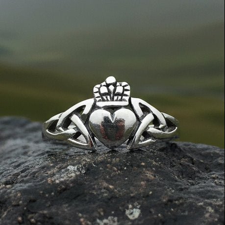 Amrynn Irish Claddagh Ring in Sterling Silver Ring La Vie Bien Amrynn Irish Claddagh Ring in Sterling Silver