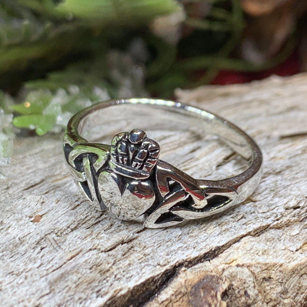 Amrynn Irish Claddagh Ring in Sterling Silver Ring La Vie Bien Amrynn Irish Claddagh Ring in Sterling Silver