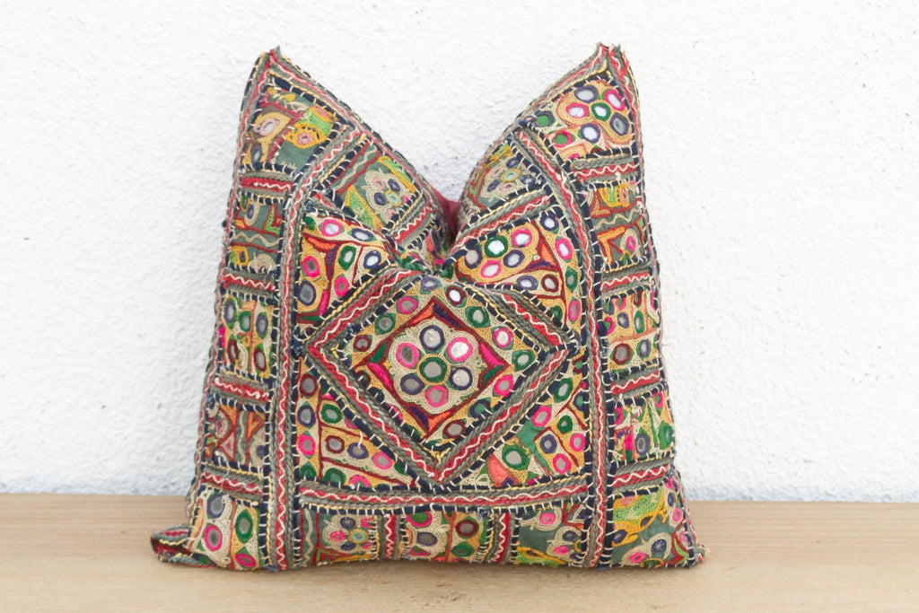 Antique Jeweled Medallion Jaisalmer Pillow La Vie Bien Antique Jeweled Medallion Jaisalmer Pillow