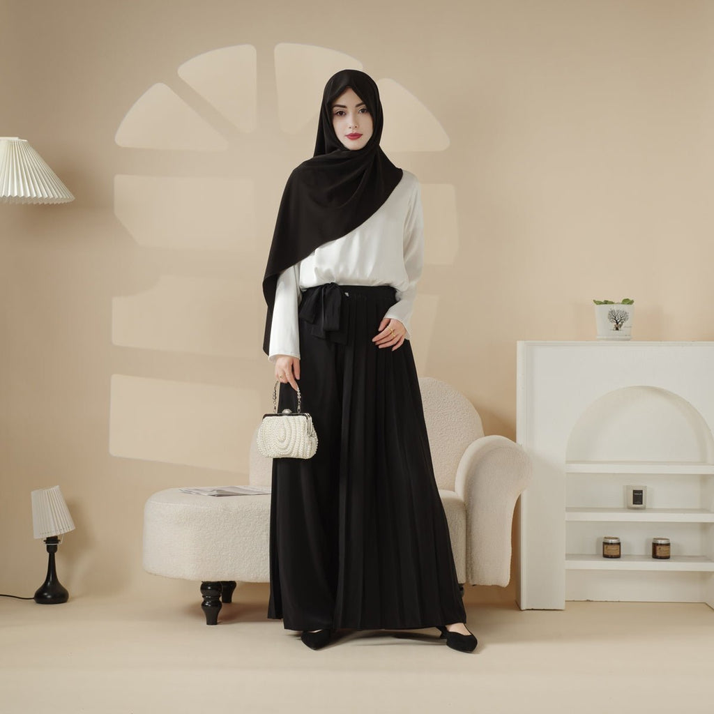 Archive Piece Pleated Overskirt, Wide-Cut Pants Set - MP012 (Size M Only) La Vie Bien Archive Piece Pleated Overskirt, Wide-Cut Pants Set - MP012 (Size M Only)