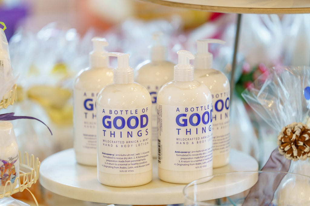 Arni•cover•y Arnica + Mint Lotion ~ 16 oz. BUTTERS & SALVES La Vie Bien Arni•cover•y Arnica + Mint Lotion ~ 16 oz.